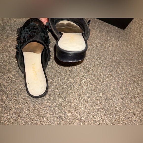 CHANEL Flower Sheer Black Leather flats/slippers/mules CC Logo - Picture 7 of 12
